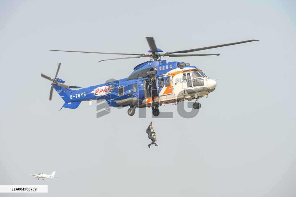 Helicopter Emergency Rescue Drill in Huzhou