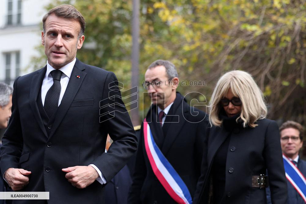 Tribute To Victims At La Bonne Biere - Paris