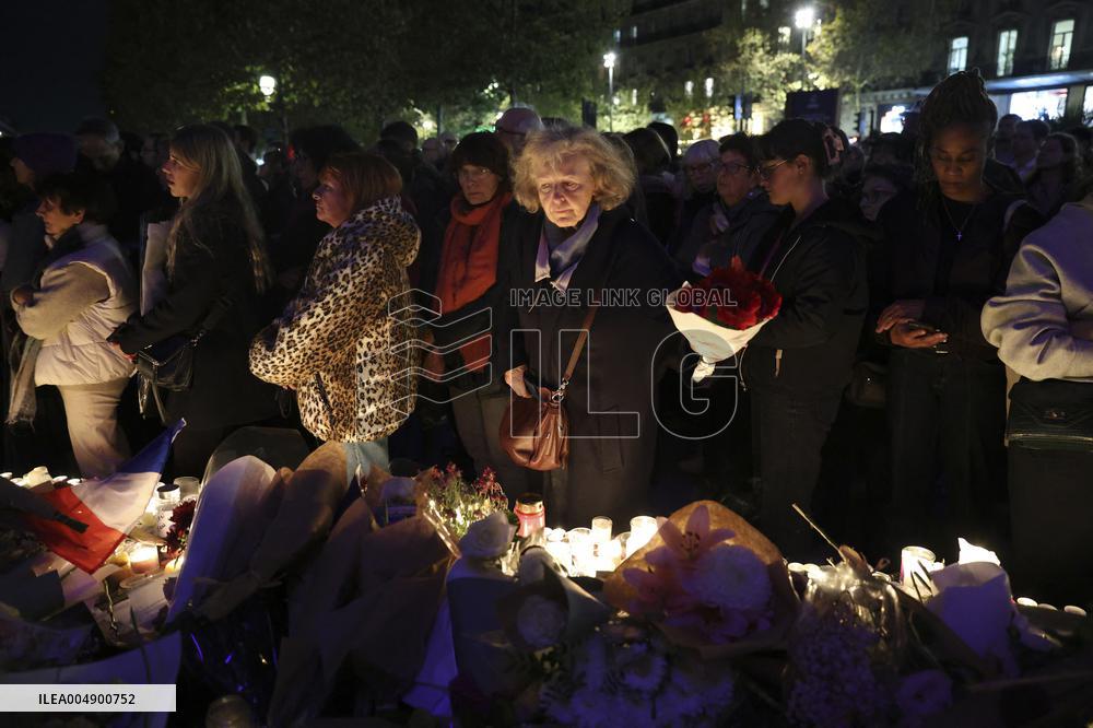 Tribute To Victims At Place De LA Republique - Paris