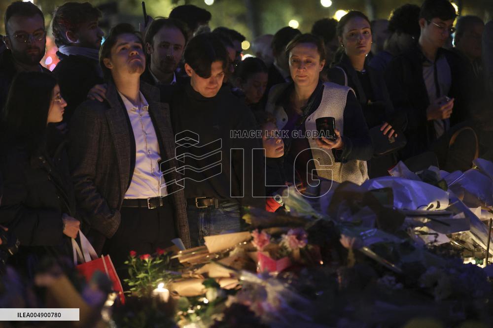 Tribute To Victims At Place De LA Republique - Paris