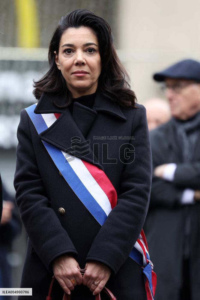 Tribute To Victims At La Bonne Biere - Paris