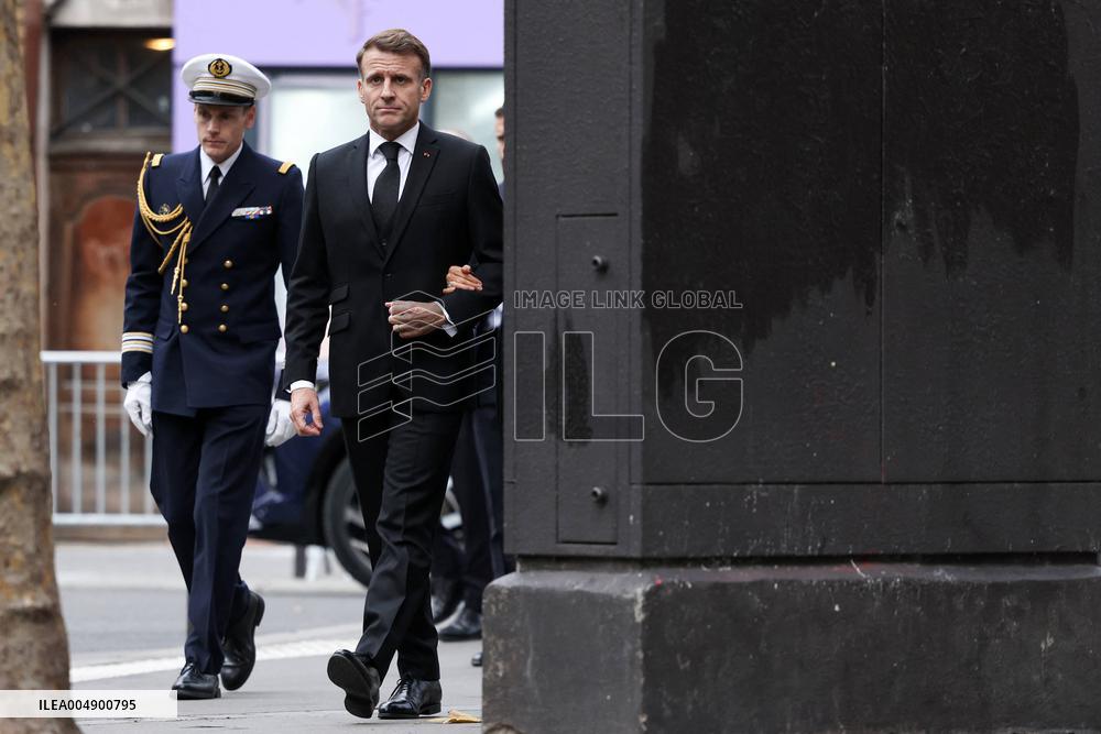 Tribute To Victims At La Belle Equipe - Paris