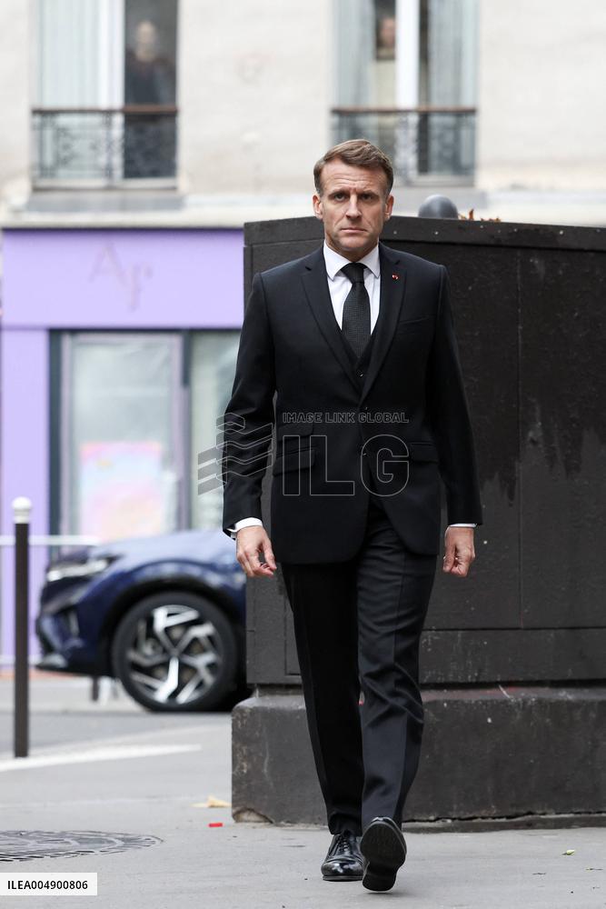 Tribute To Victims At La Belle Equipe - Paris