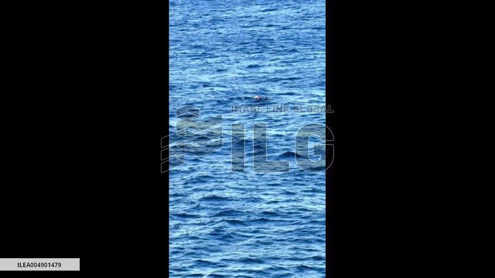 Guatemala: Sailor Rescues Two Stranded Foreigners in Pacific Waters