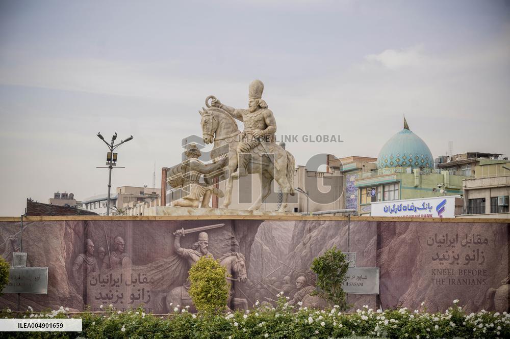Tehran Displays Persian Empire Statue - Iran