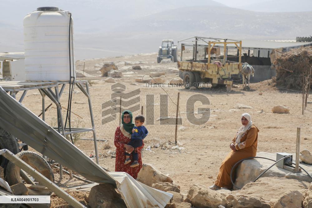 Army Razes South Hebron Structures - Palestine