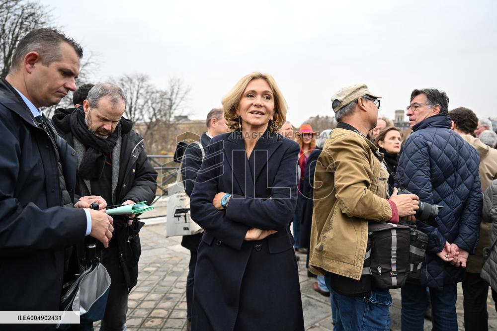 Celebration Marks 475 Years of Parisian Booksellers - France