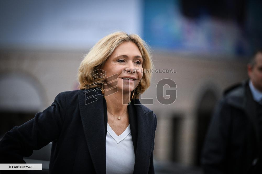 Celebration Marks 475 Years of Parisian Booksellers - France