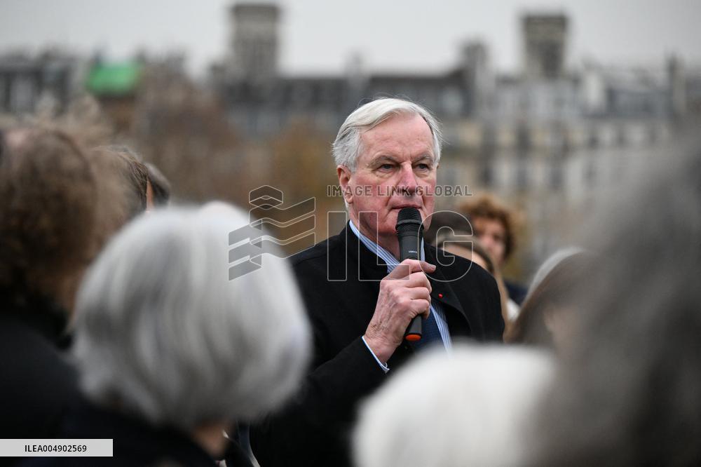 Celebration Marks 475 Years of Parisian Booksellers - France