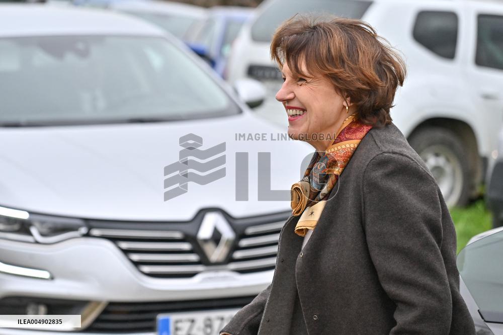 Annie Genevard Visits the Rhone Region - France