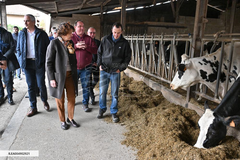 Annie Genevard Visits the Rhone Region - France