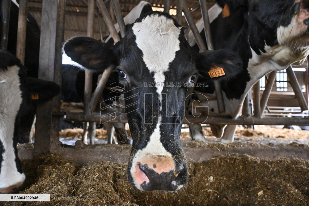 Annie Genevard Visits the Rhone Region - France