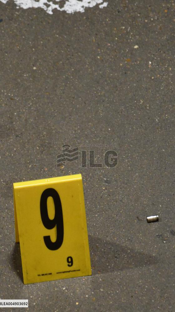 Illustrations Following Police Man Shooting Man Armed With Knife At Montparnasse Train Station - Paris