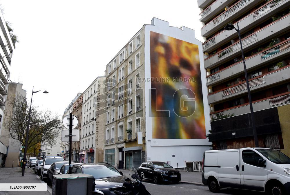 Mural Painting In Tribute To The Victims Of The 13 November Attacks - Paris