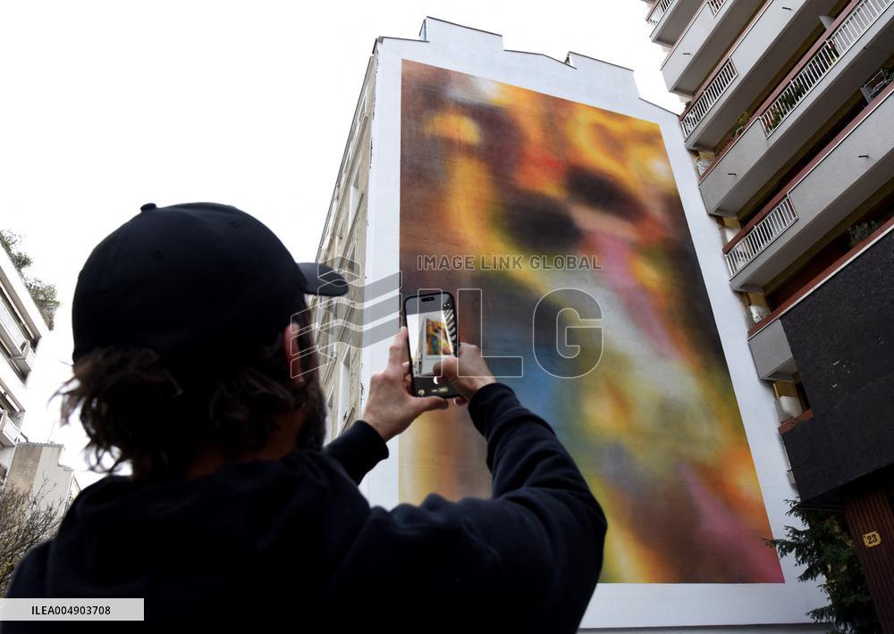 Mural Painting In Tribute To The Victims Of The 13 November Attacks - Paris