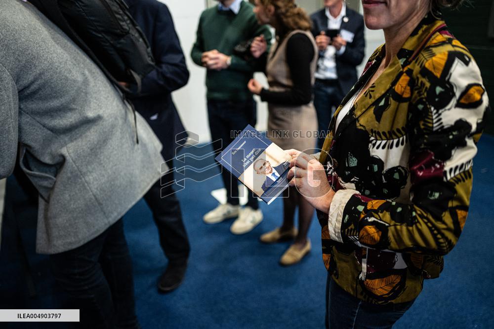 Book signing of Eric Zemmour - Bordeaux