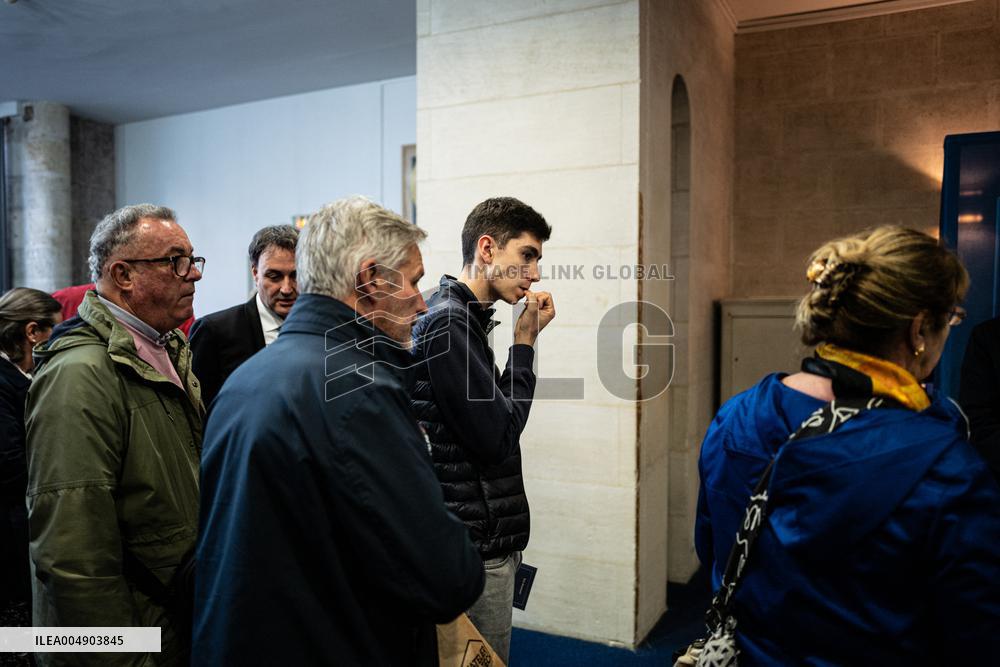 Book signing of Eric Zemmour - Bordeaux