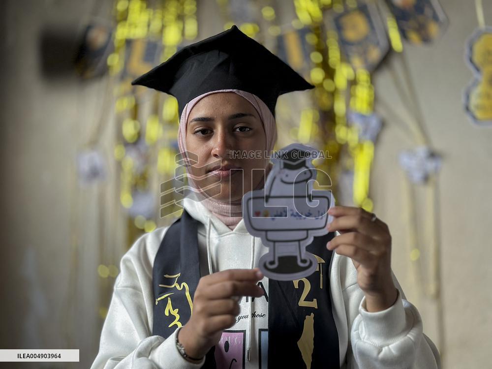 Gaza Student Celebrates Graduation