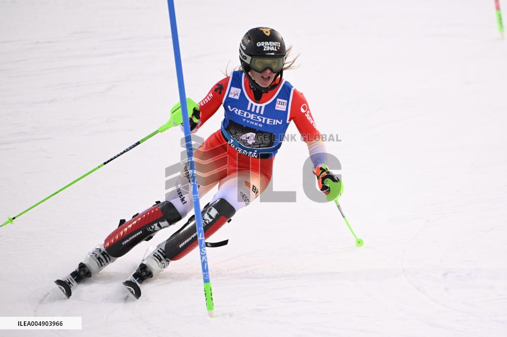 Alppihiihto: Maailmancupin kilpailut (-16.11.)