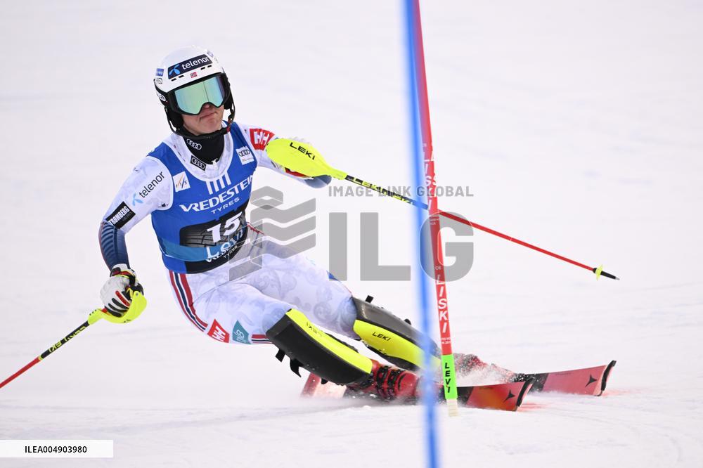 Alppihiihto: Maailmancupin kilpailut (-16.11.)