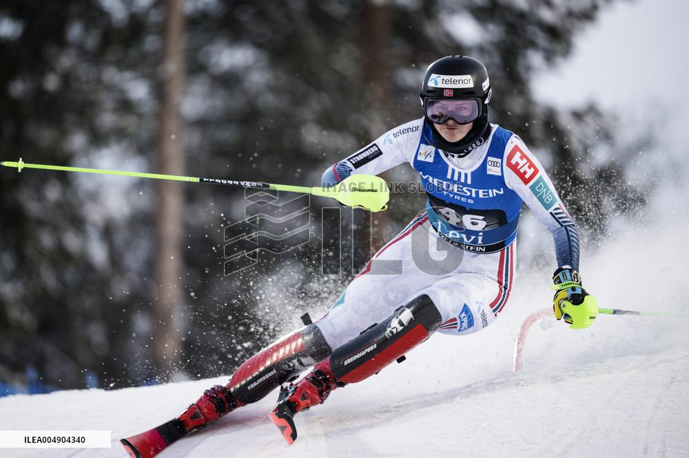 Alppihiihto: Maailmancupin kilpailut (-16.11.)