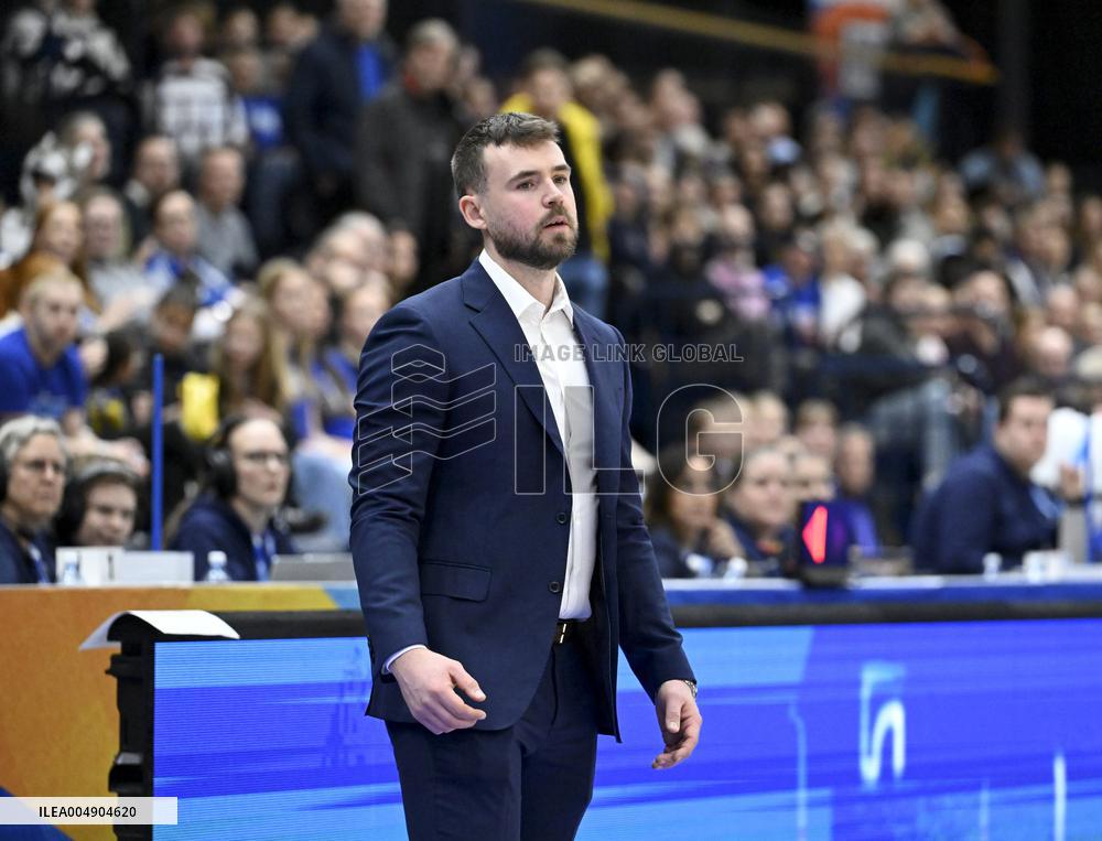 Koripallo: Suomi avaa kotipelinsä naisten EM-karsinnassa Vantaalla Ruotsia vastaan