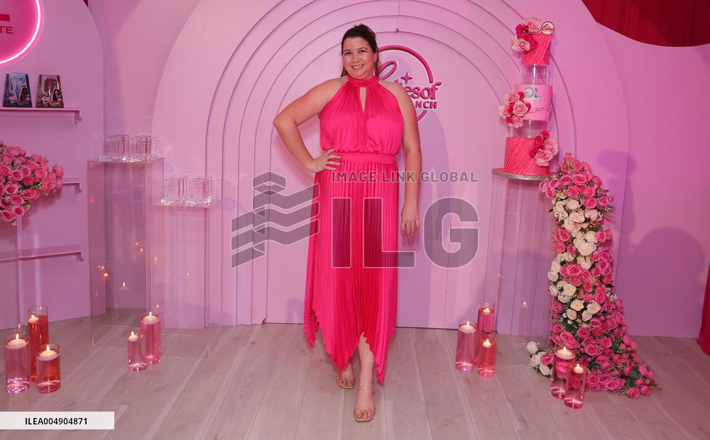 The Ladies of Porter Ranch x Glamlite Holiday Party - US