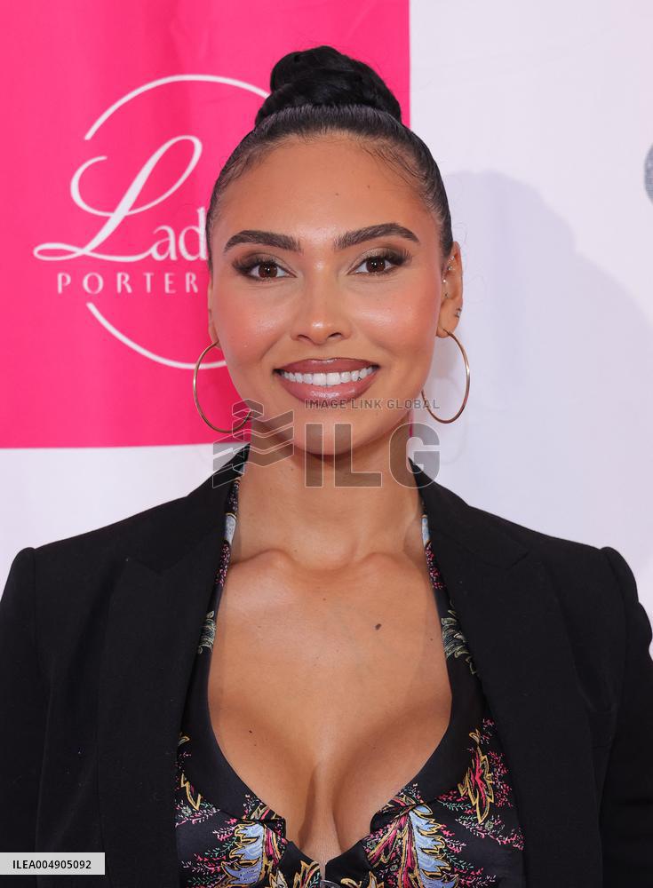 The Ladies of Porter Ranch x Glamlite Holiday Party - US