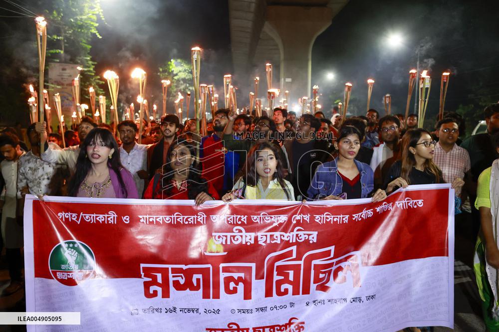 Students March With Torches Demanding Maximum Penalty for Hasina - Dhaka
