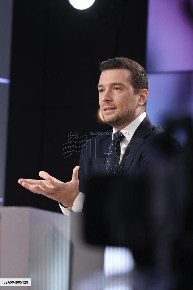 Jordan Bardella On Dimanche En Politique - Paris