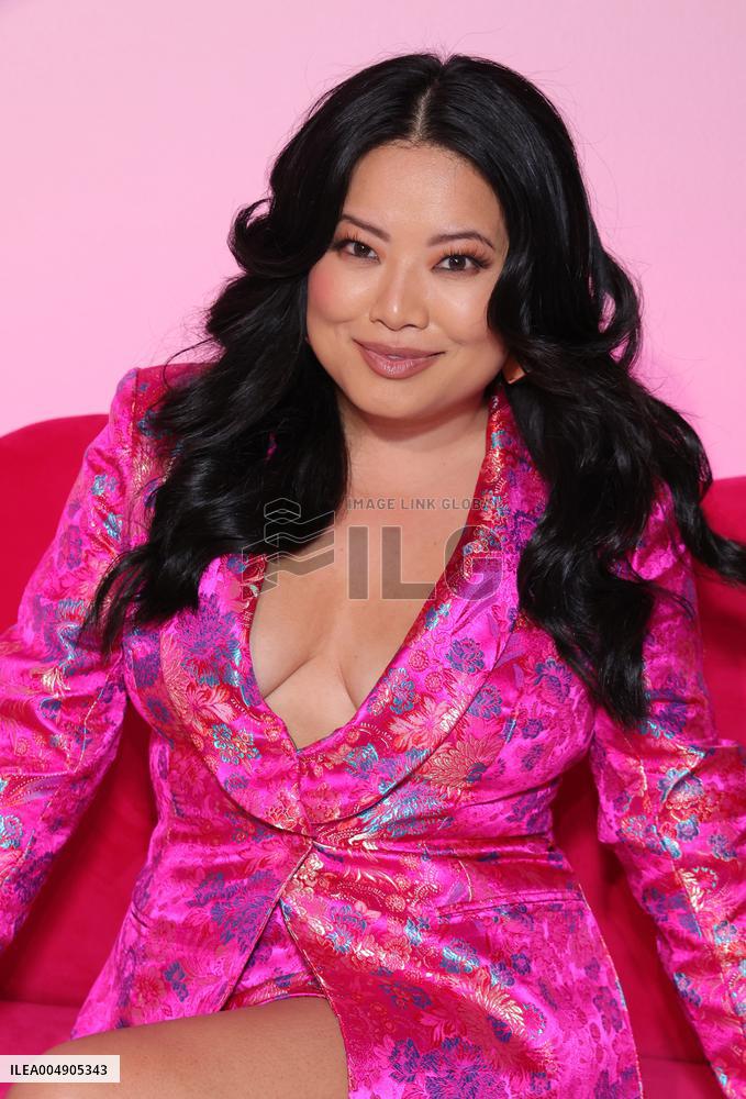 The Ladies of Porter Ranch x Glamlite Holiday Party - US