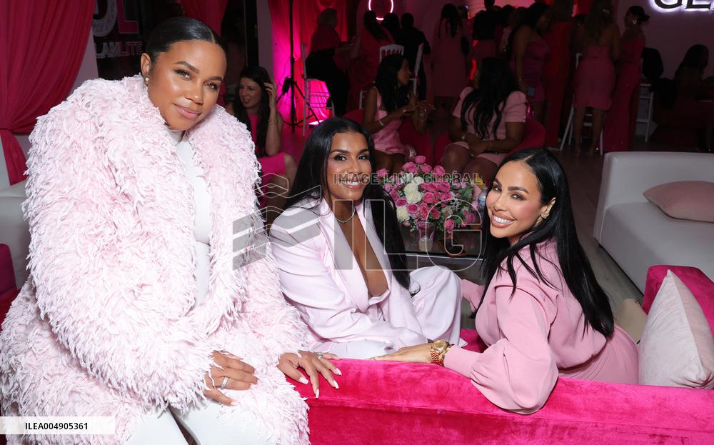 The Ladies of Porter Ranch x Glamlite Holiday Party - US