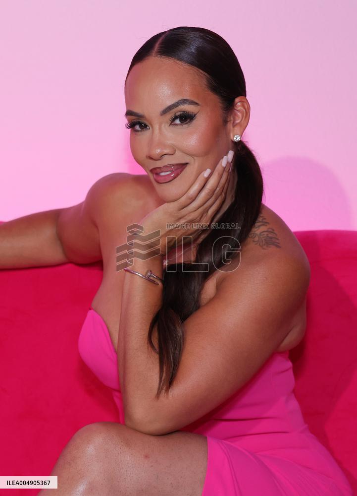 The Ladies of Porter Ranch x Glamlite Holiday Party - US