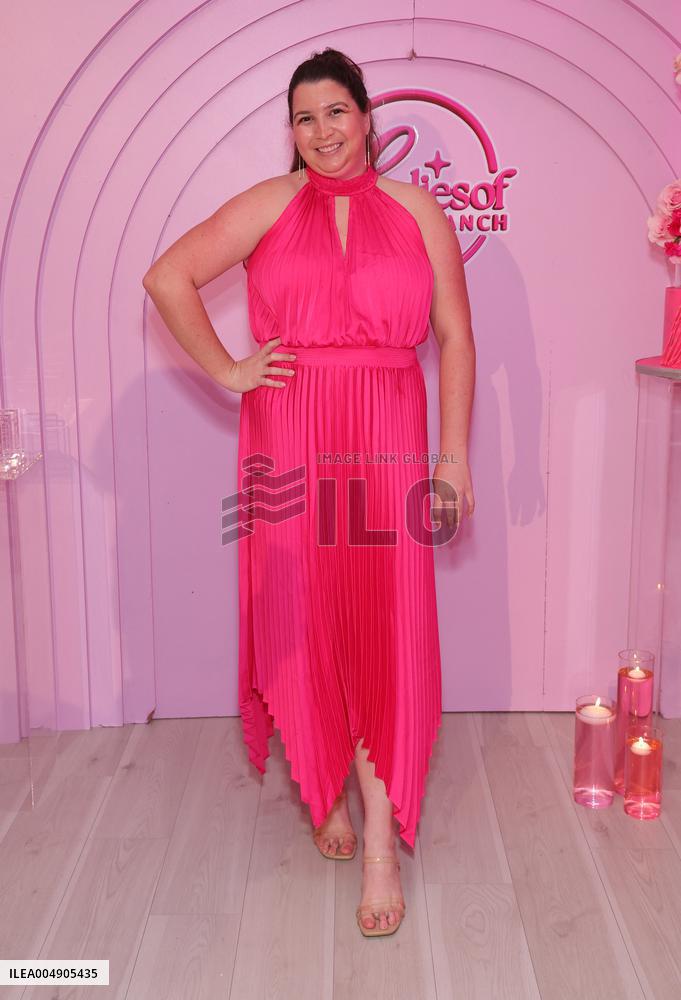 The Ladies of Porter Ranch x Glamlite Holiday Party - US