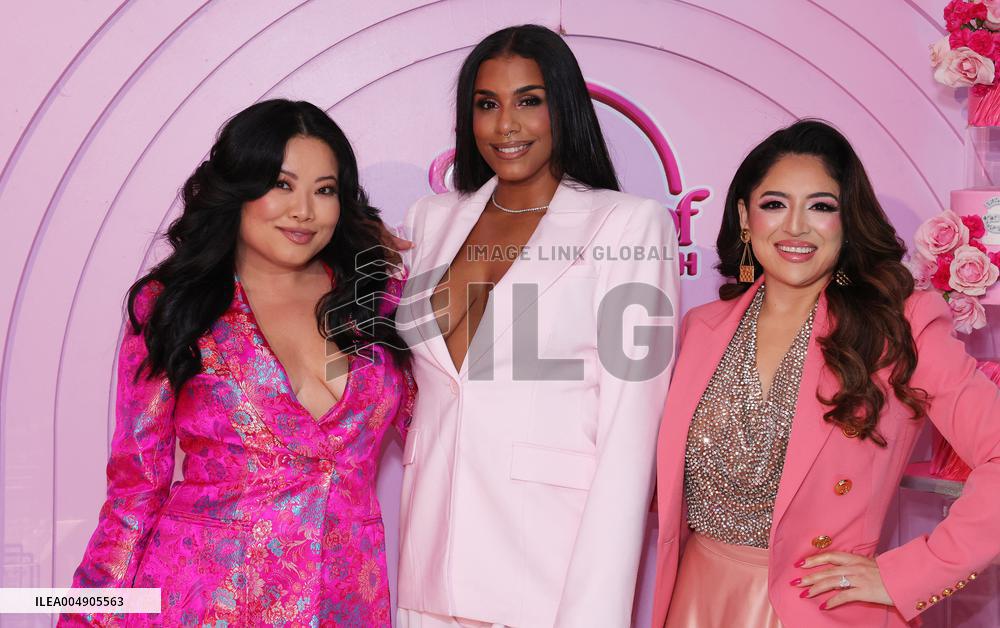 The Ladies of Porter Ranch x Glamlite Holiday Party - US