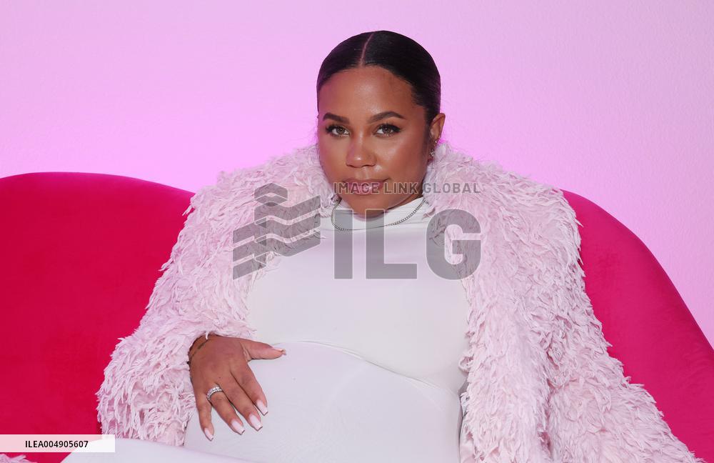 The Ladies of Porter Ranch x Glamlite Holiday Party - US