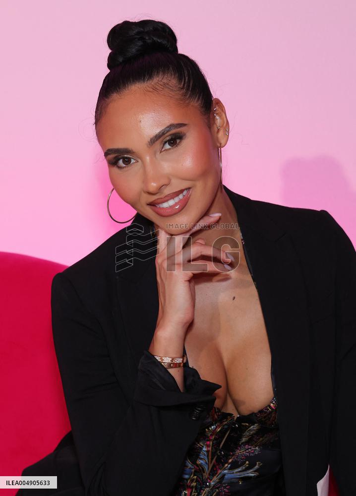 The Ladies of Porter Ranch x Glamlite Holiday Party - US