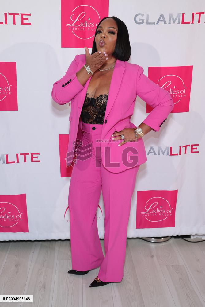 The Ladies of Porter Ranch x Glamlite Holiday Party - US