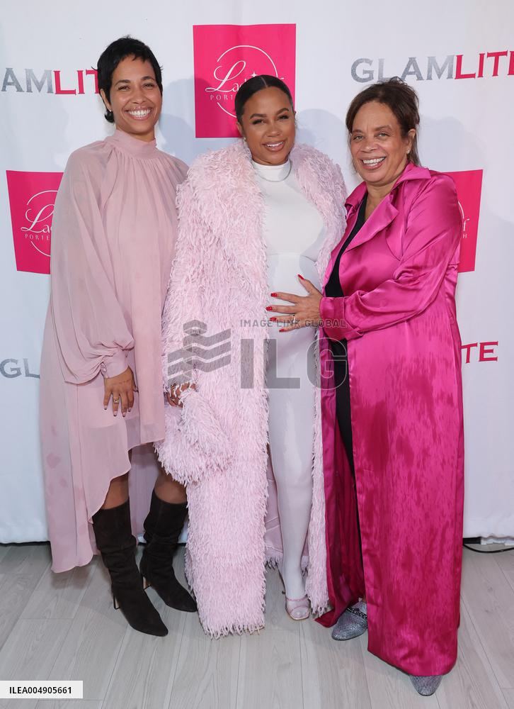 The Ladies of Porter Ranch x Glamlite Holiday Party - US