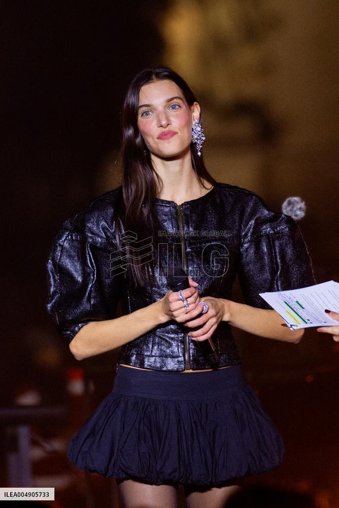 Champs Elysees Launches Christmas Lights NB