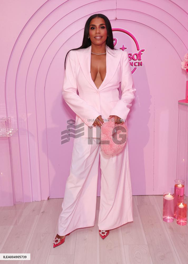 The Ladies of Porter Ranch x Glamlite Holiday Party - US