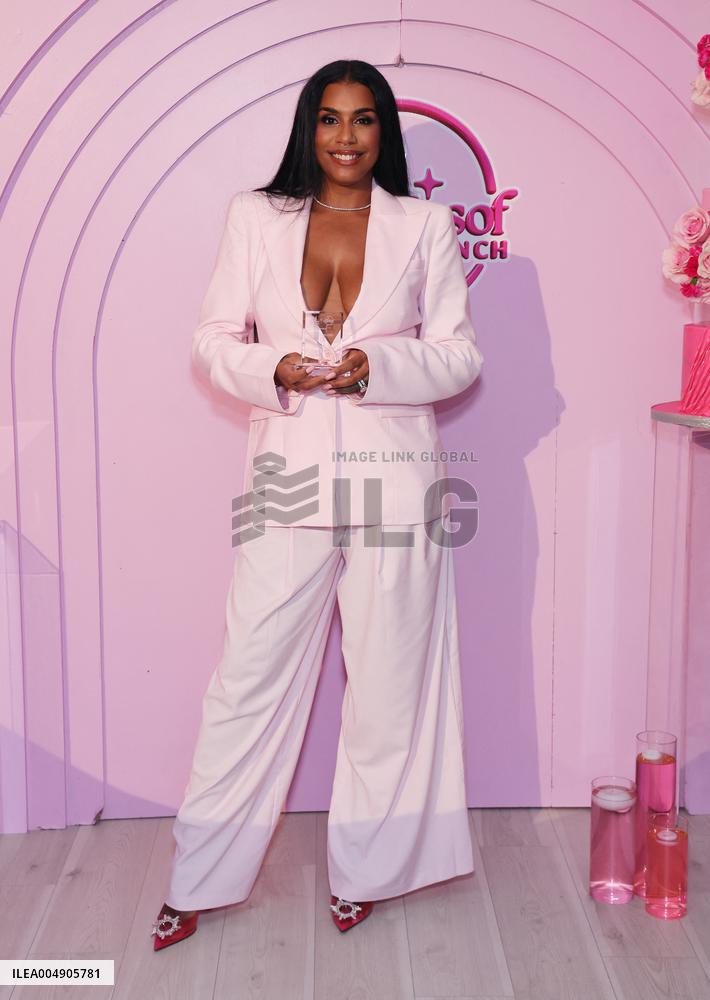 The Ladies of Porter Ranch x Glamlite Holiday Party - US