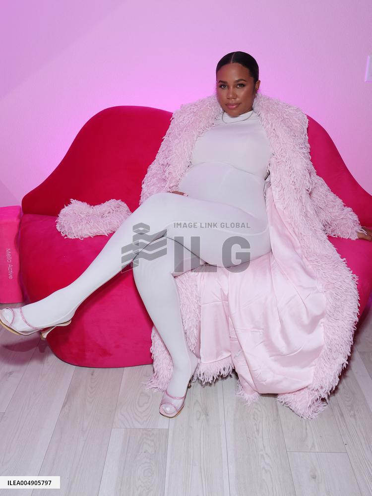 The Ladies of Porter Ranch x Glamlite Holiday Party - US