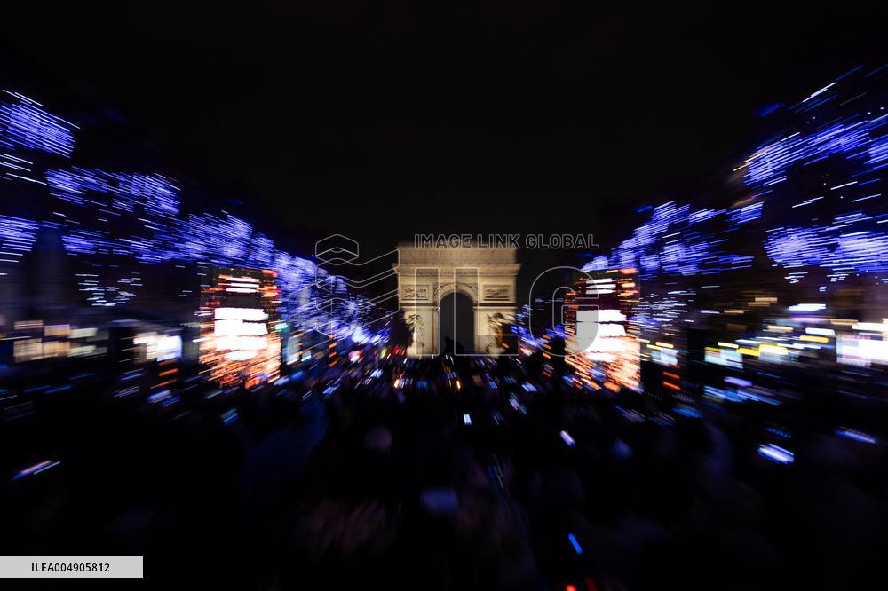 Champs Elysees Launches Christmas Lights NB
