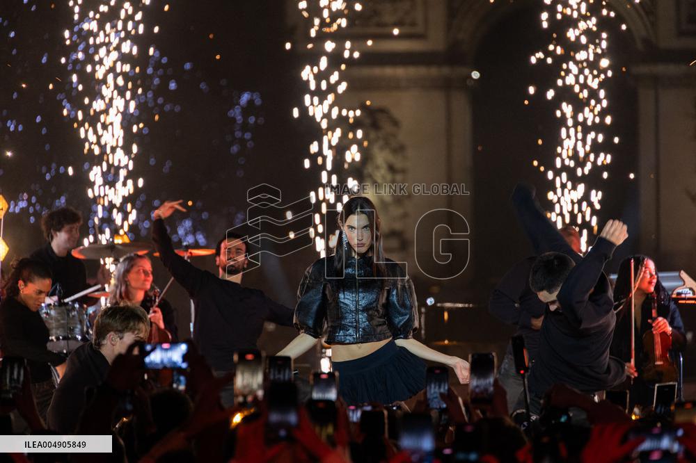 Champs Elysees Launches Christmas Lights NB