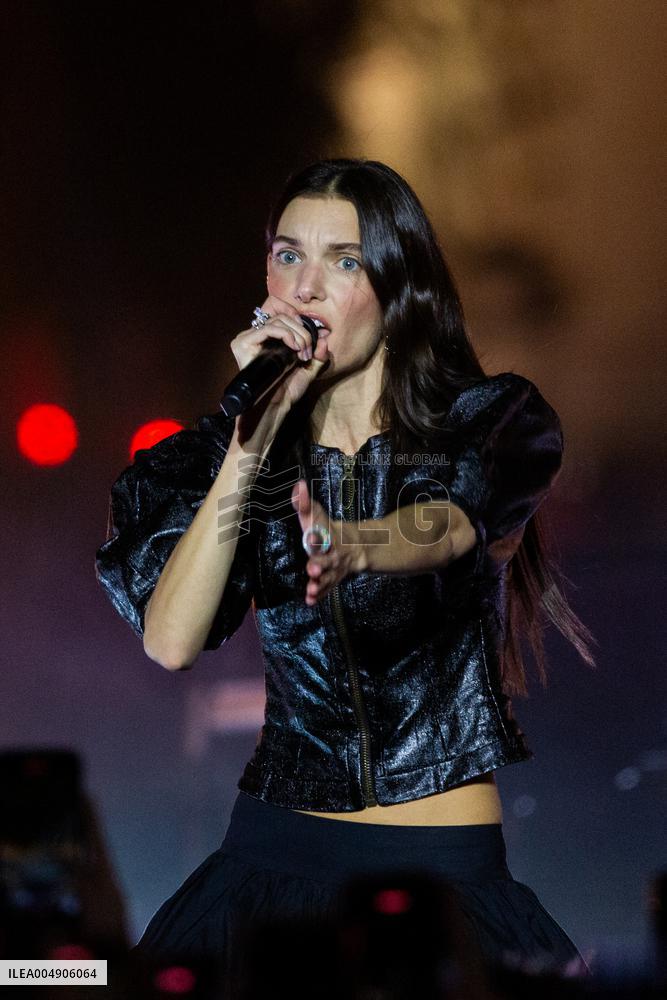 Champs Elysees Launches Christmas Lights NB