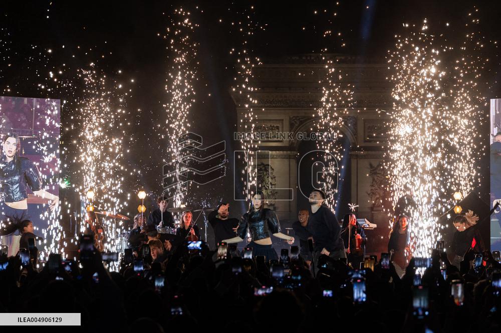 Champs Elysees Launches Christmas Lights NB