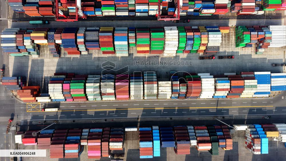 Port Container Trade