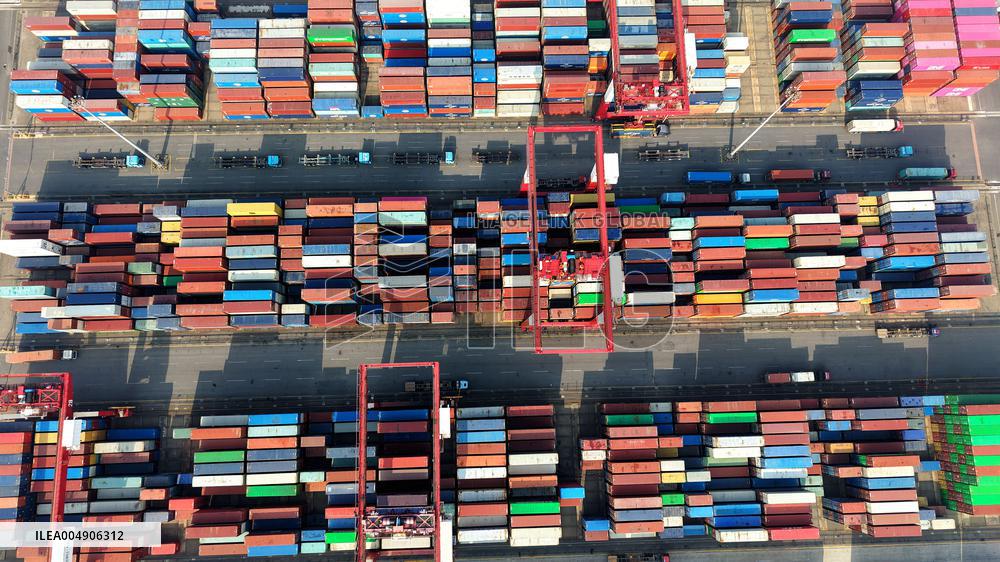 Port Container Trade