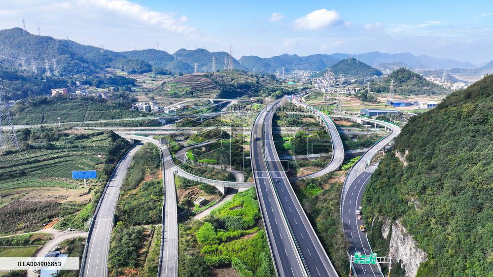 Three-dimensional Transportation Interchange